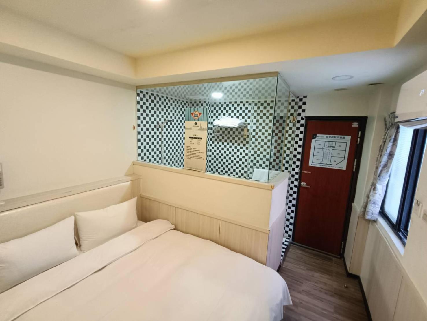 Galaxy Mini Inn Taipei Dış mekan fotoğraf