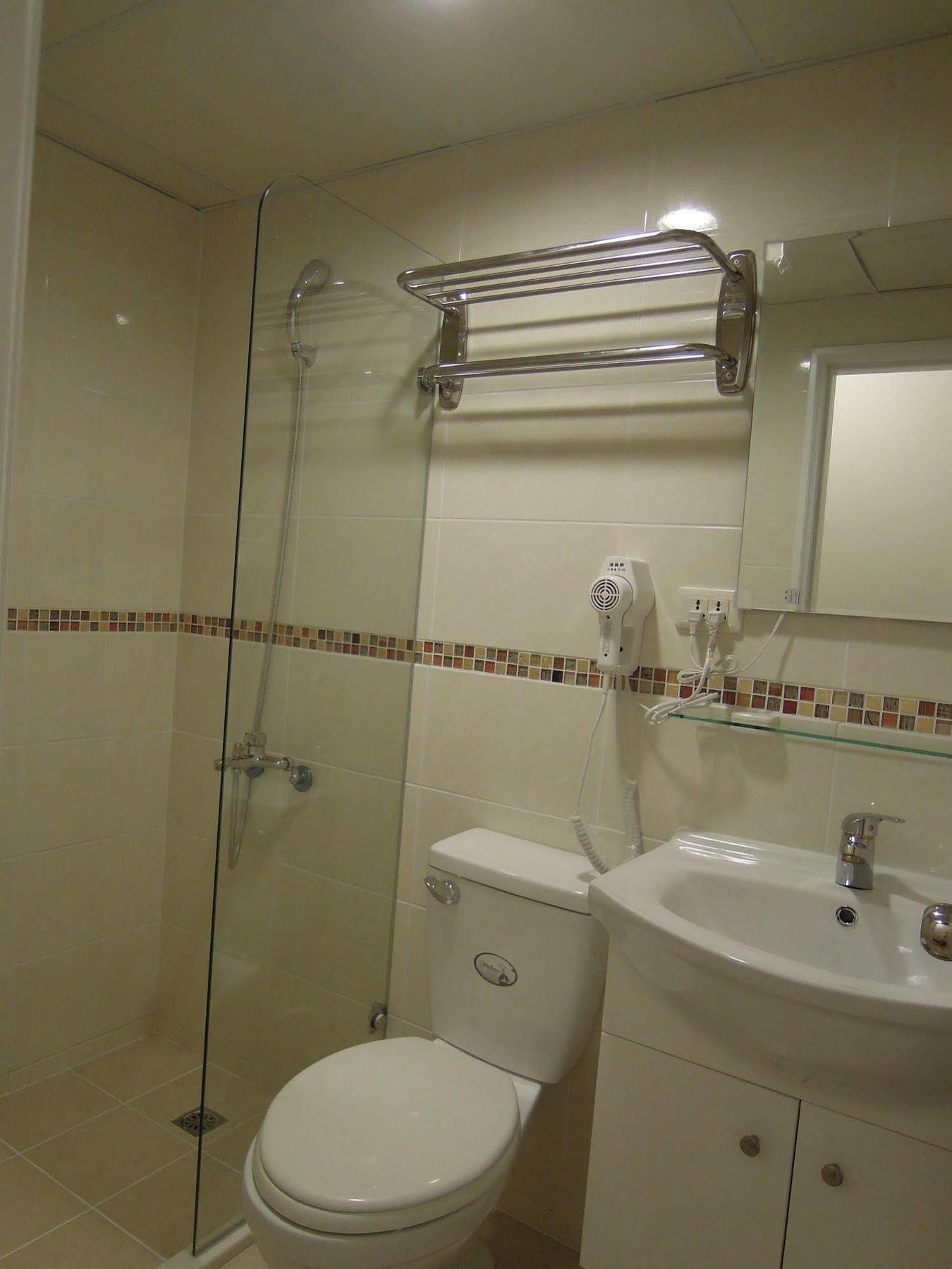 Galaxy Mini Inn Taipei Dış mekan fotoğraf