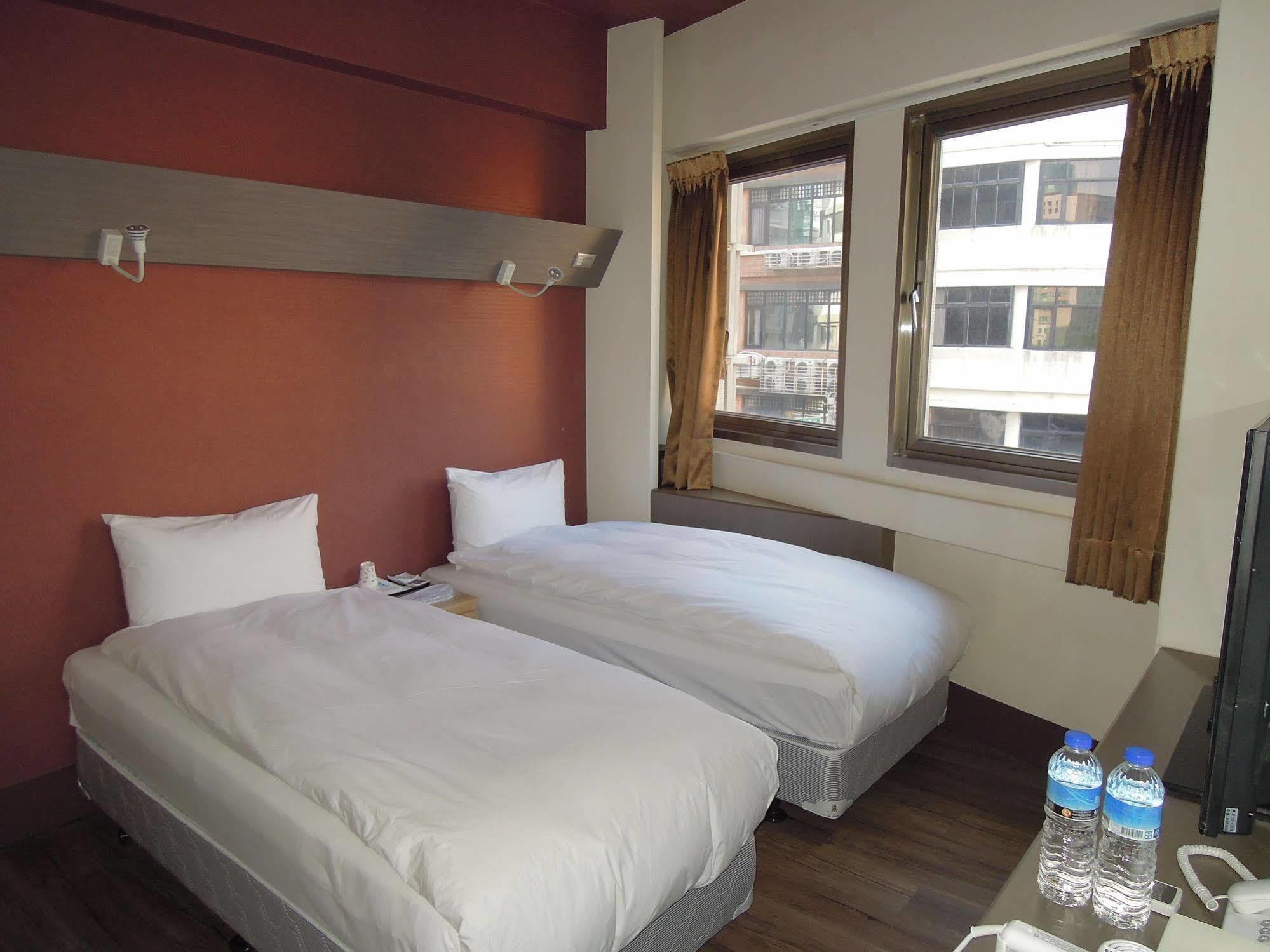 Galaxy Mini Inn Taipei Dış mekan fotoğraf
